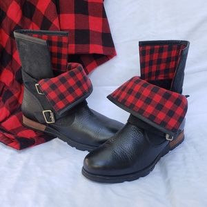 Sorel Major moto boots